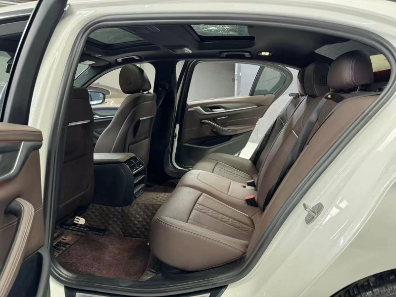 成都21年宝马5系7