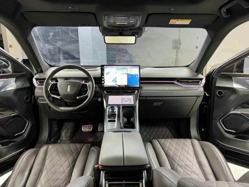 成都21年長城汽車WEY 摩卡4