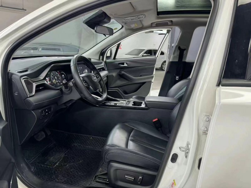 成都23年传祺GS44