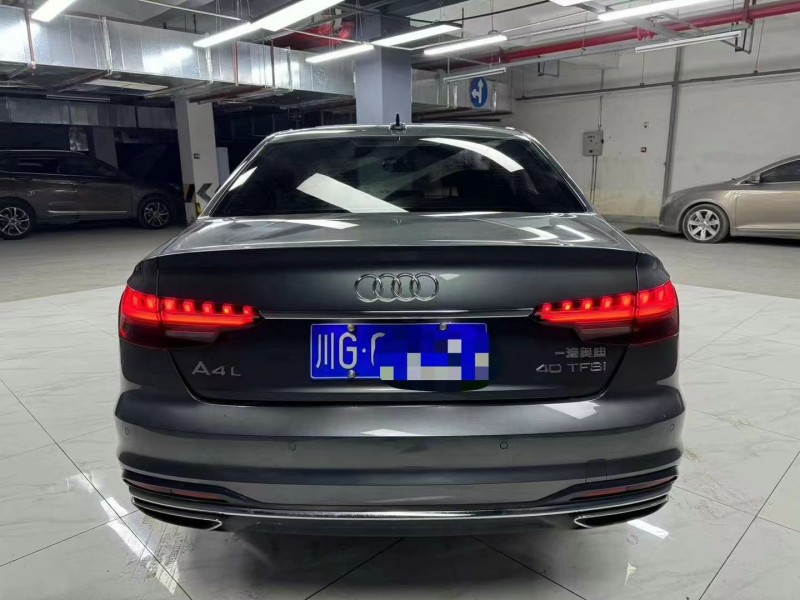 成都23年奥迪A4L5