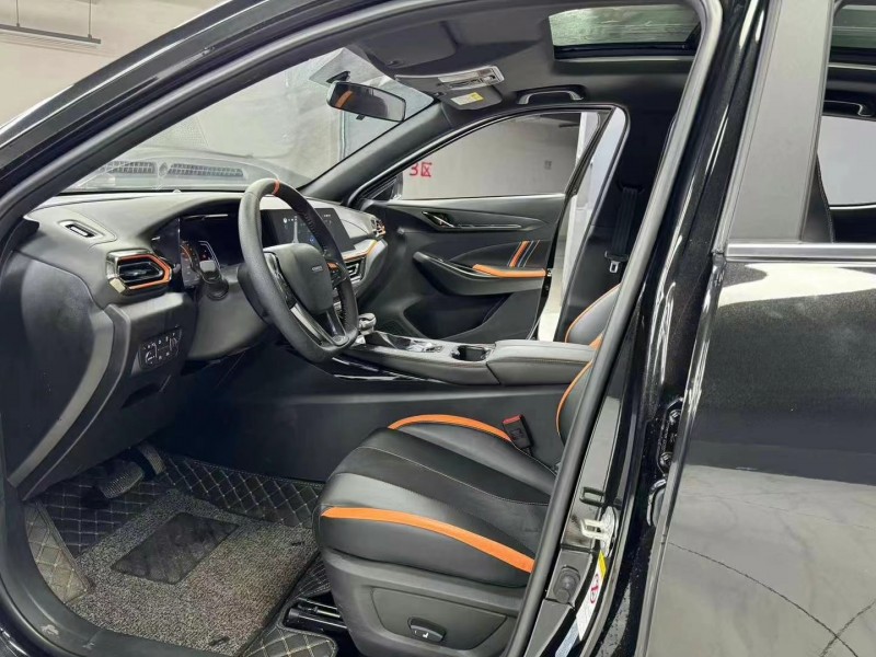 成都23年长安汽车欧尚4