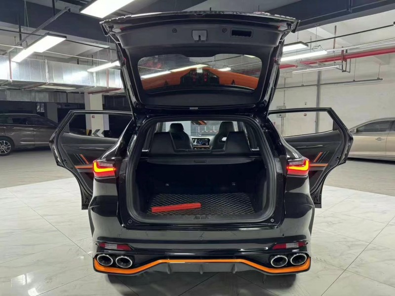 成都23年长安汽车欧尚7