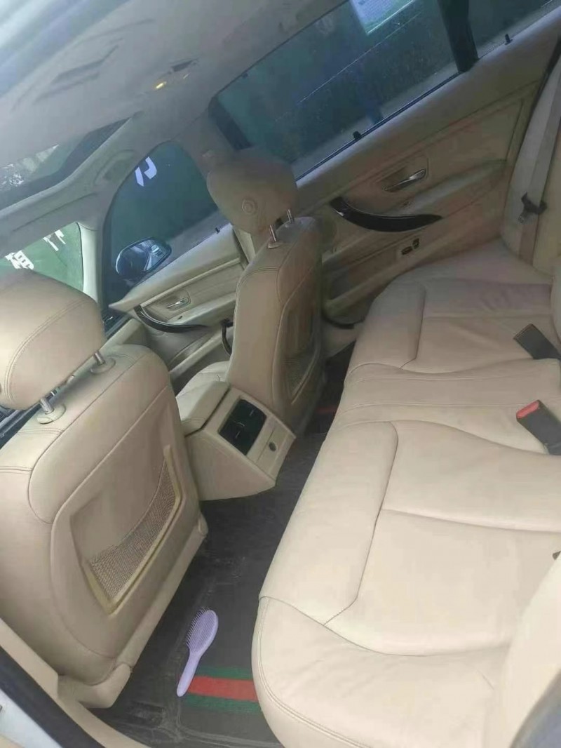 成都13年宝马3系7