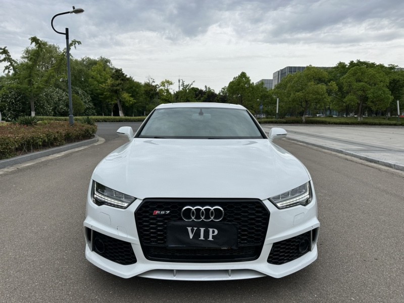 盐城16年奥迪A7L1