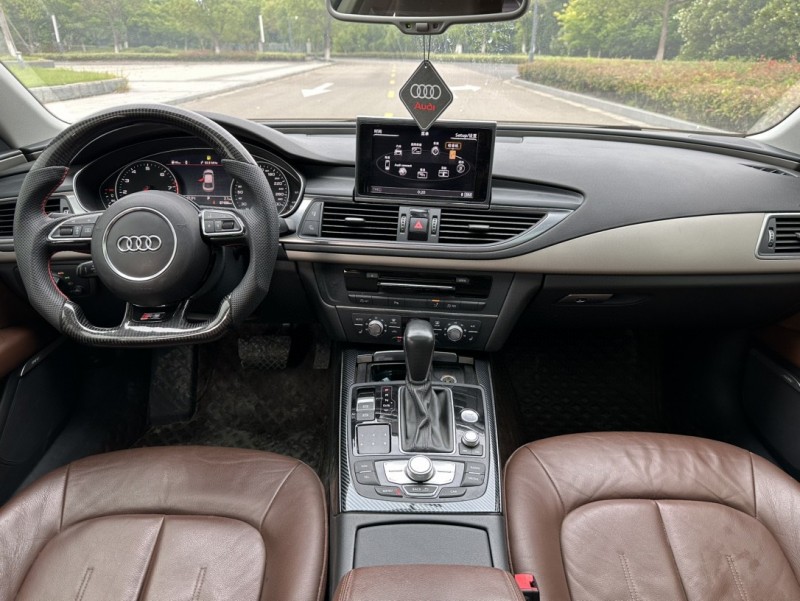 盐城16年奥迪A7L6