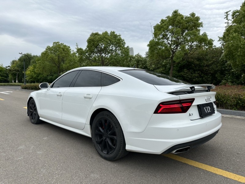 盐城16年奥迪A7L8