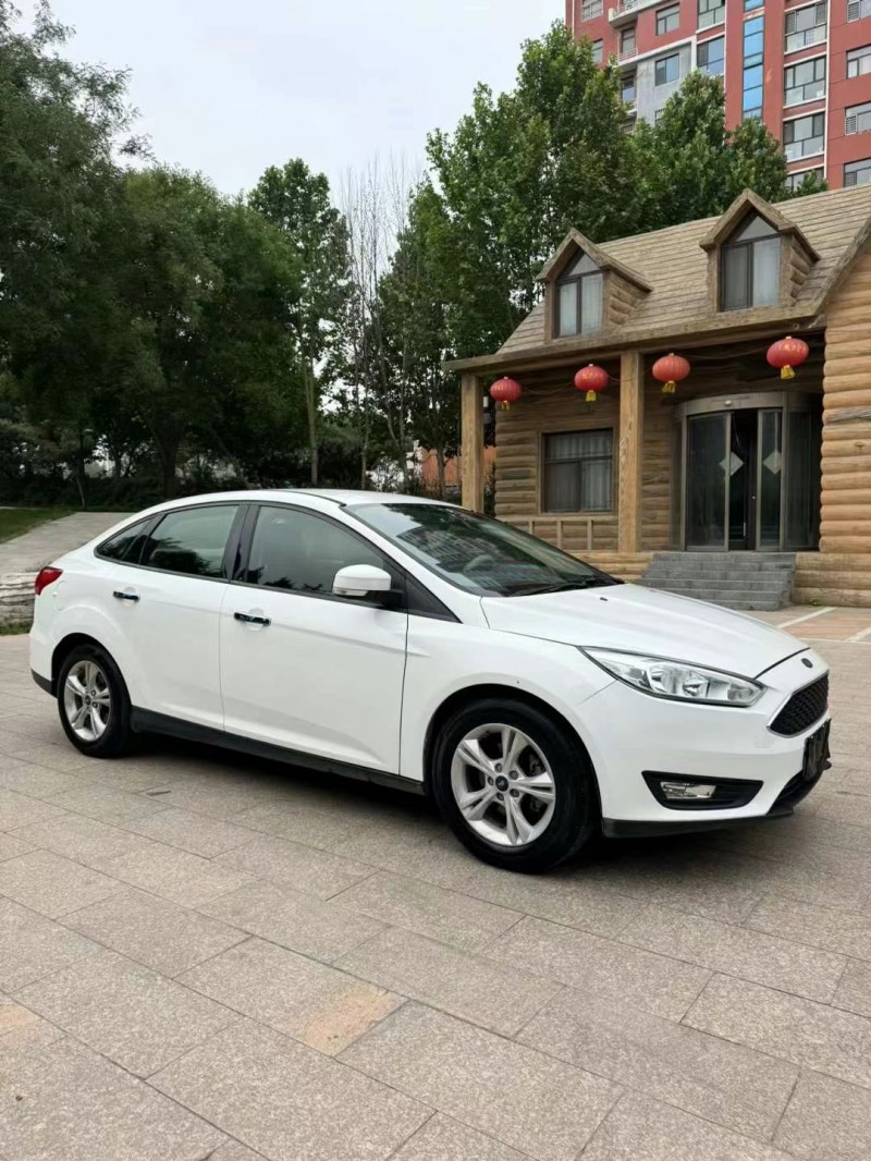 邢台16年福特福克斯3