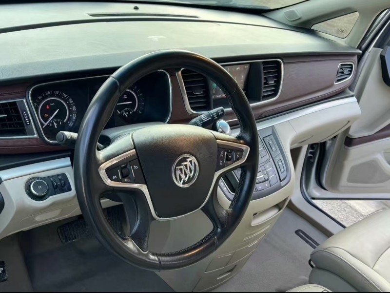 济宁18年别克GL83