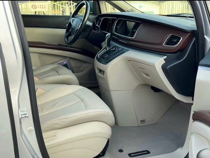 济宁18年别克GL85