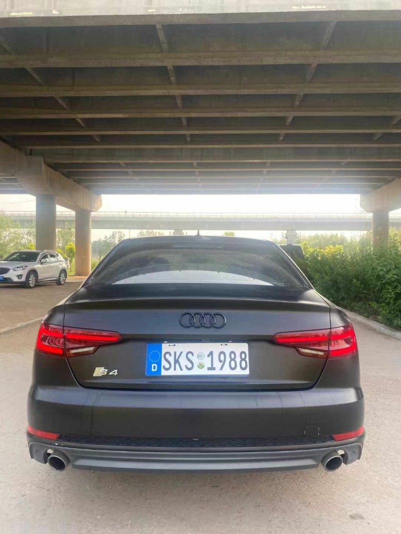 青岛17年奥迪A4L9