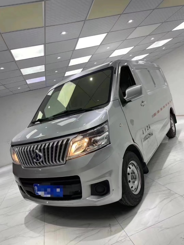 成都21年长安汽车M602