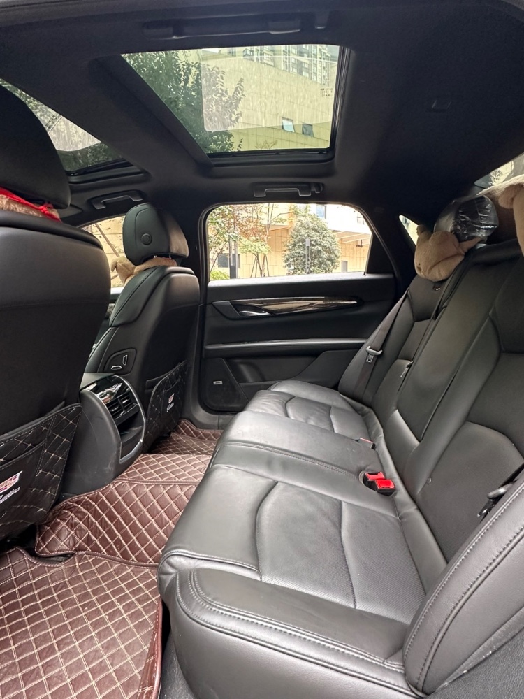 成都23年凯迪拉克CT67