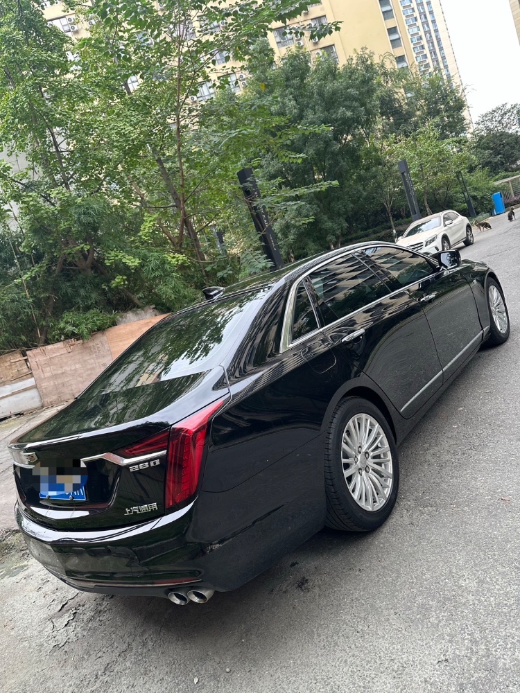 成都23年凯迪拉克CT68