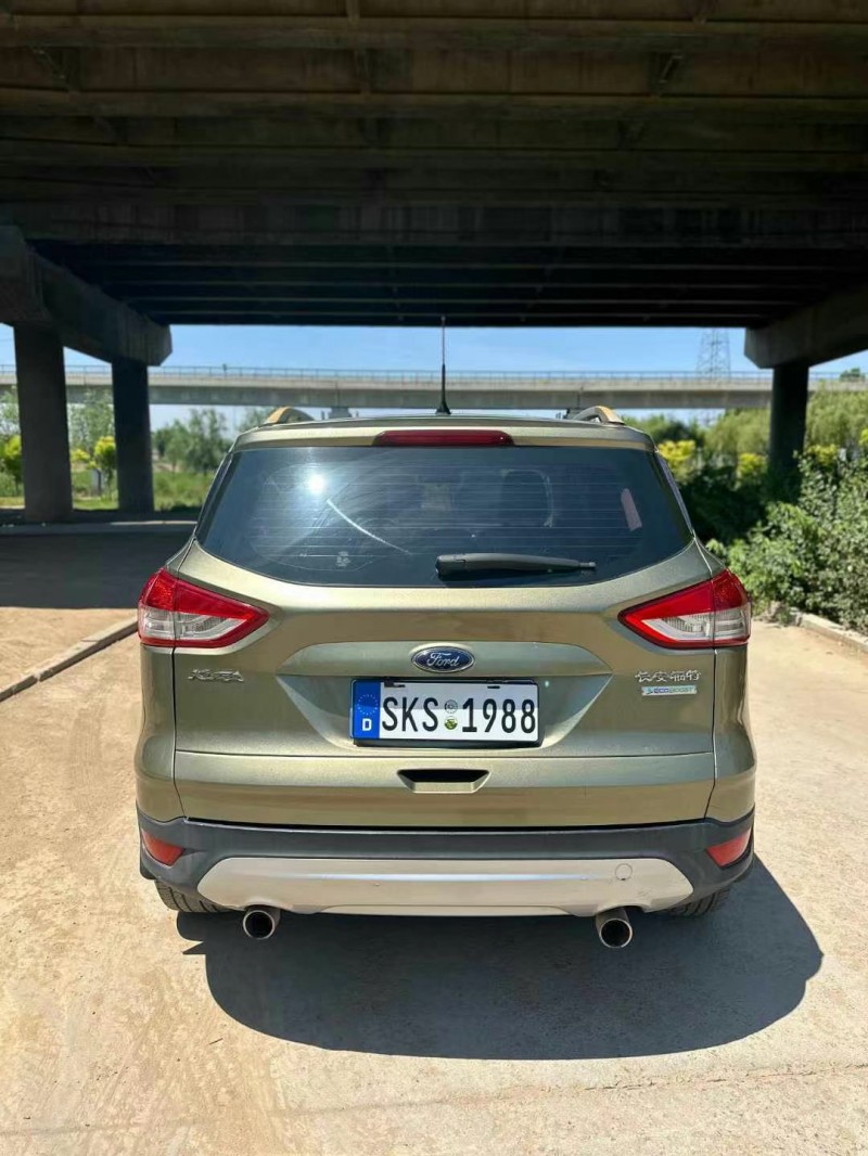 青岛15年福特翼虎9