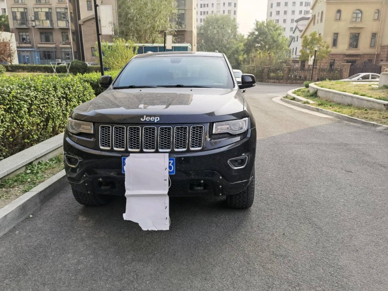 天津15年Jeep大切諾基1