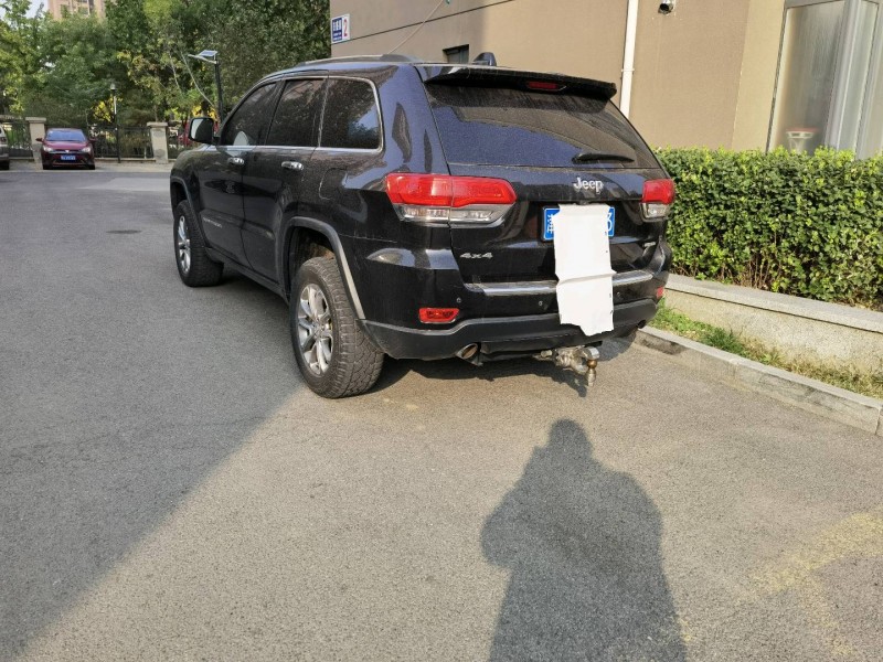 天津15年Jeep大切諾基5