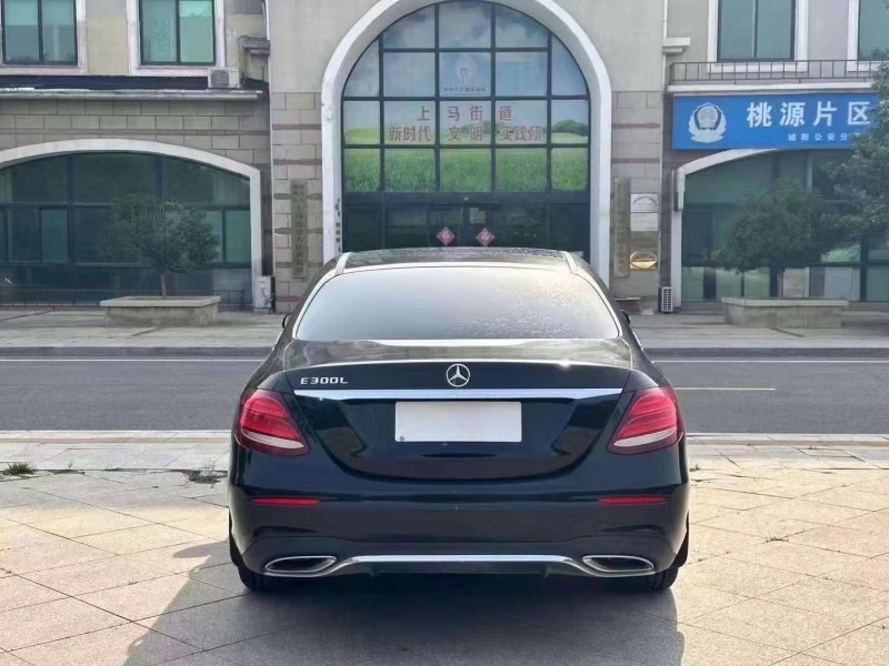 泰安20年奔驰E6