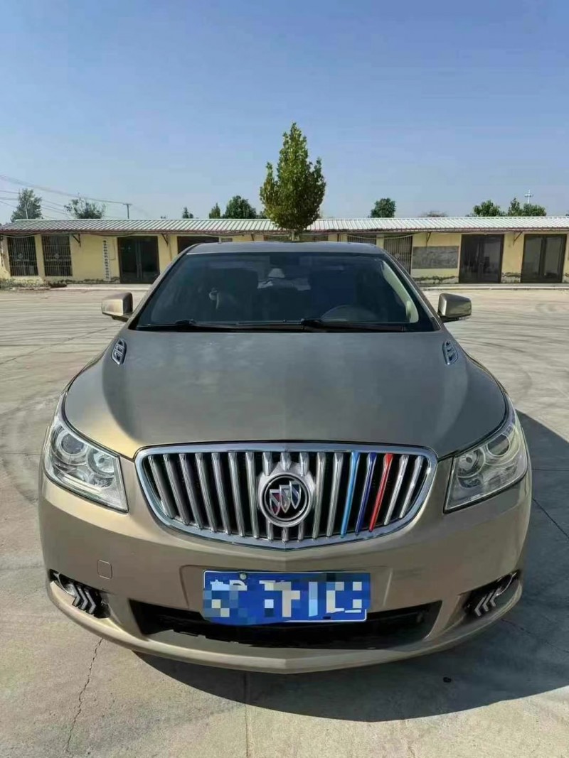 济宁13年别克君越1