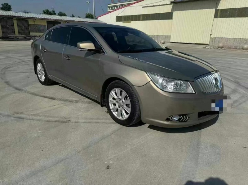 济宁13年别克君越3