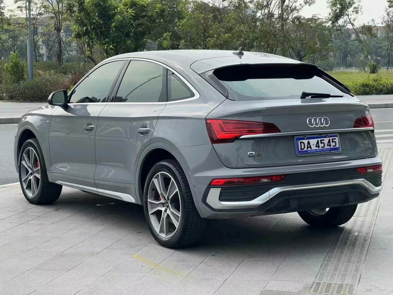 东莞22年奥迪Q58