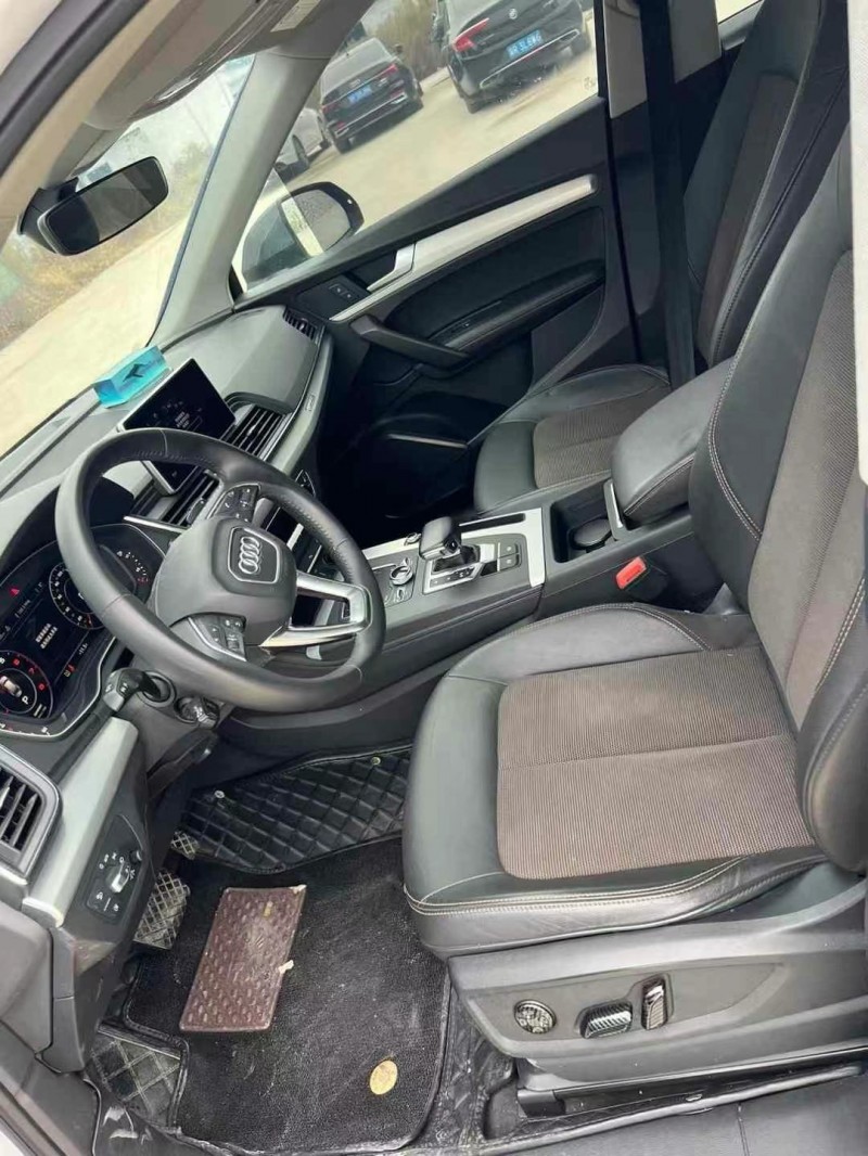 济宁18年奥迪Q55