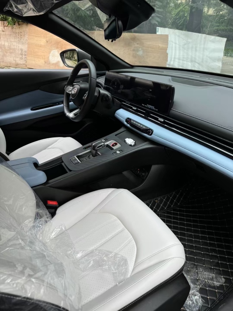 成都24年传祺影豹6