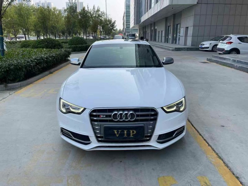 济宁14年奥迪S51