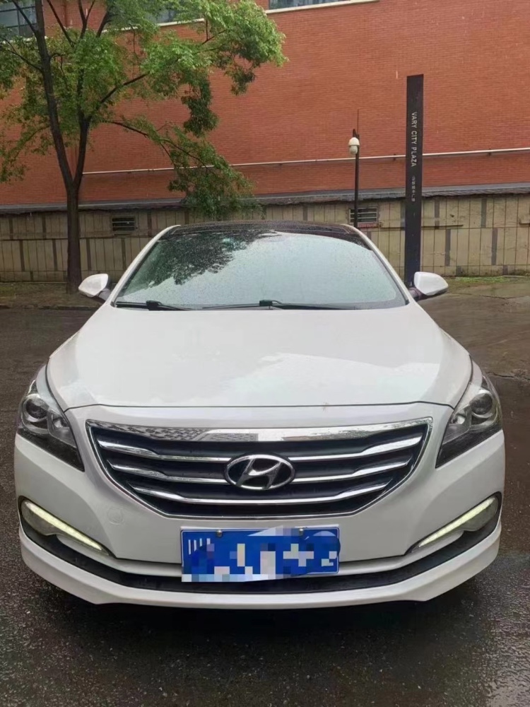 成都16年现代名图1