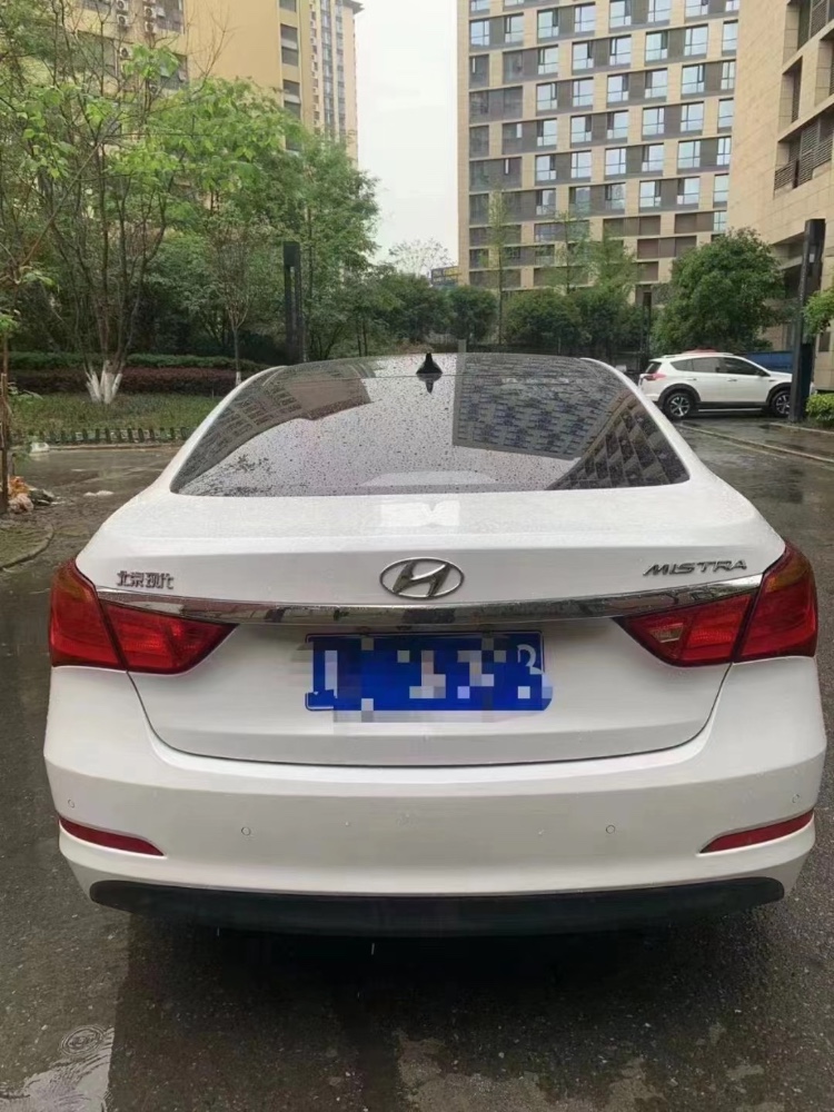 成都16年现代名图9