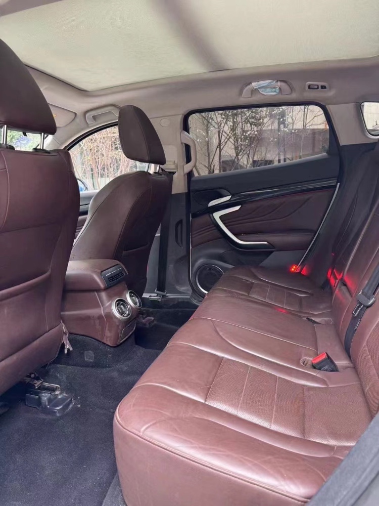 成都17年長城汽車WEY VV77