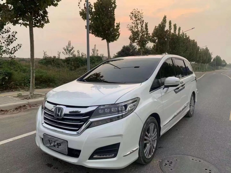 郑州18年本田艾力绅3