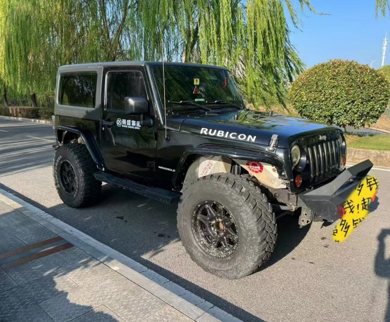 鷹潭12年Jeep牧馬人3