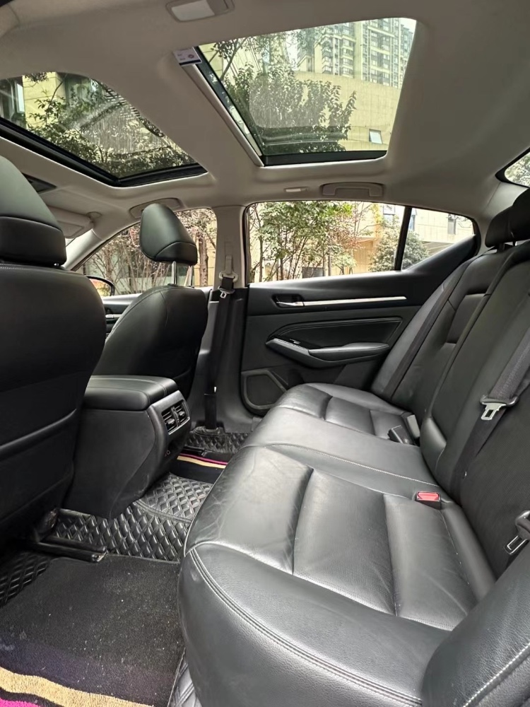 成都22年日产天籁7