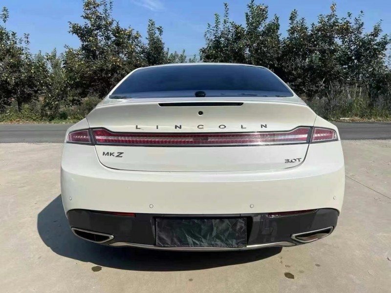 日照21年林肯MKZ9