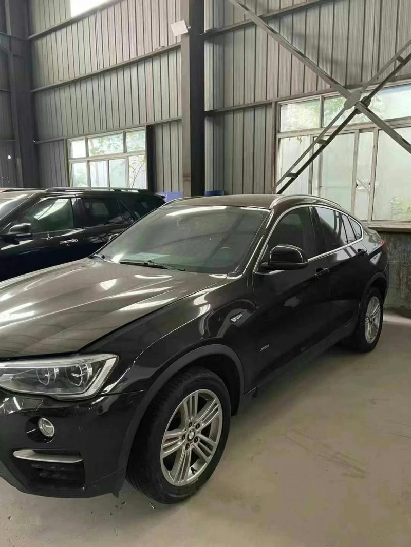 济南15年宝马X42