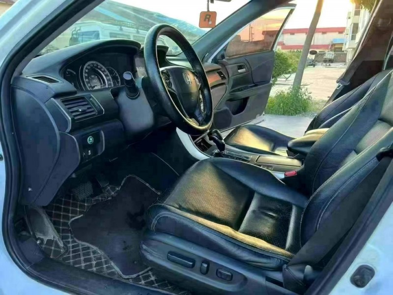 徐州15年本田雅阁5