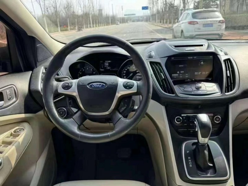 青岛13年福特翼虎5