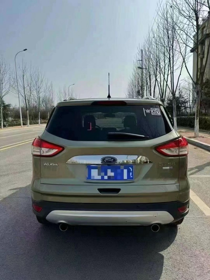 青岛13年福特翼虎9