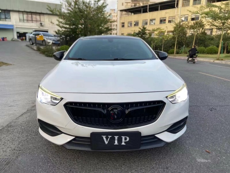 广州18年别克君威1