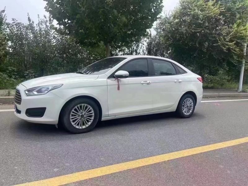 廊坊18年福特福睿斯2