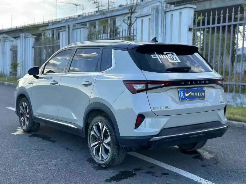 东莞21年五菱汽车星辰8