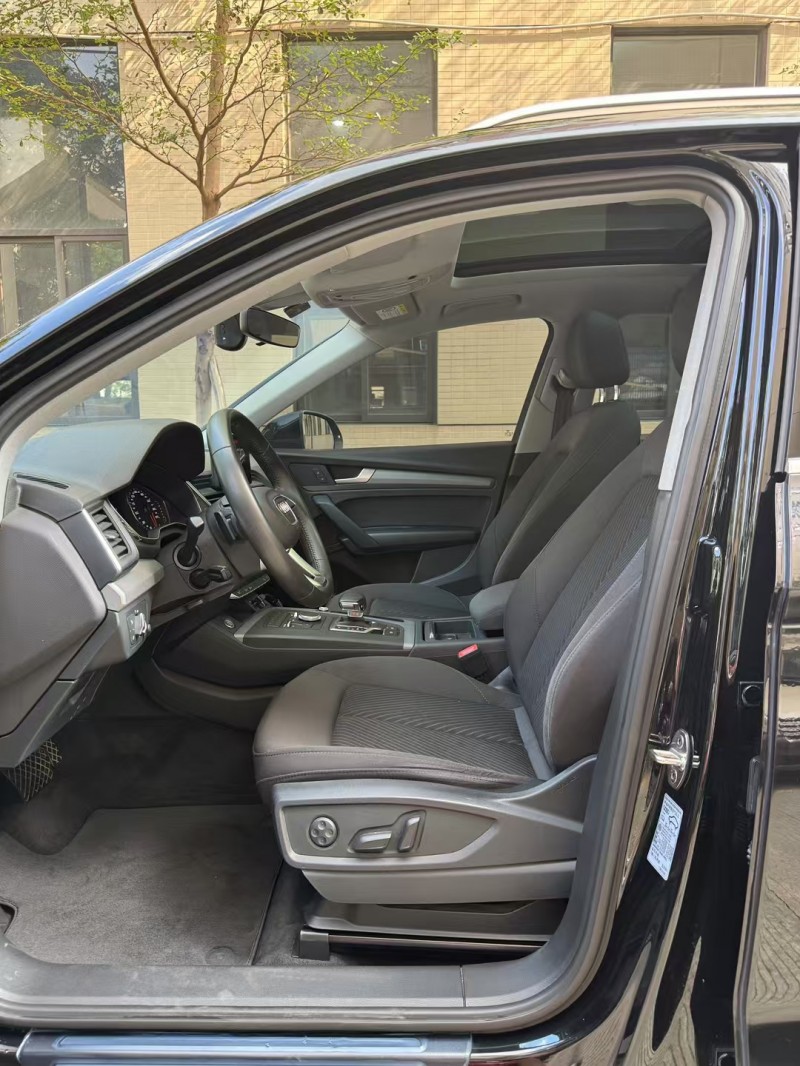 佛山19年奥迪Q55