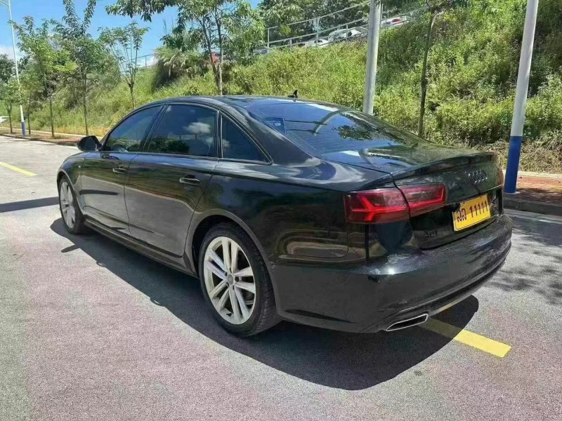 南寧18年奧迪A6L8