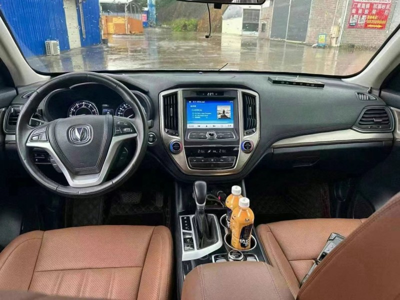 防城港17年長安汽車CS956