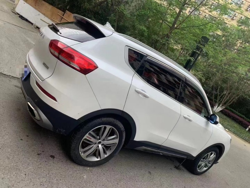 成都18年哈弗H68