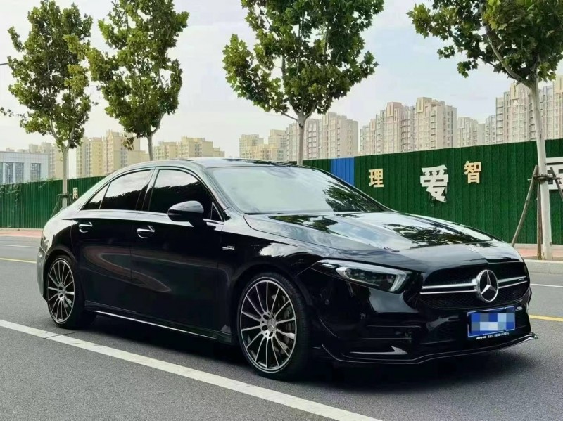 潍坊23年奔驰AMG3