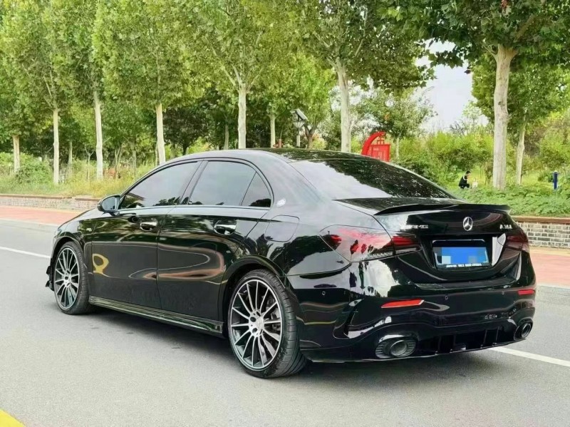 潍坊23年奔驰AMG5