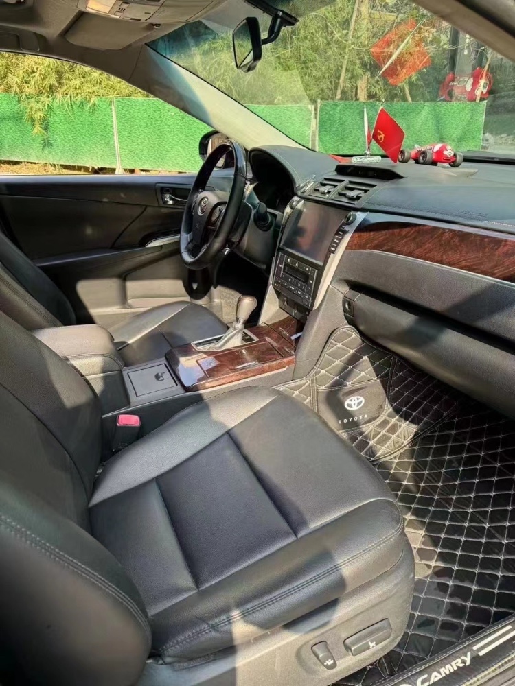 成都17年丰田凯美瑞6