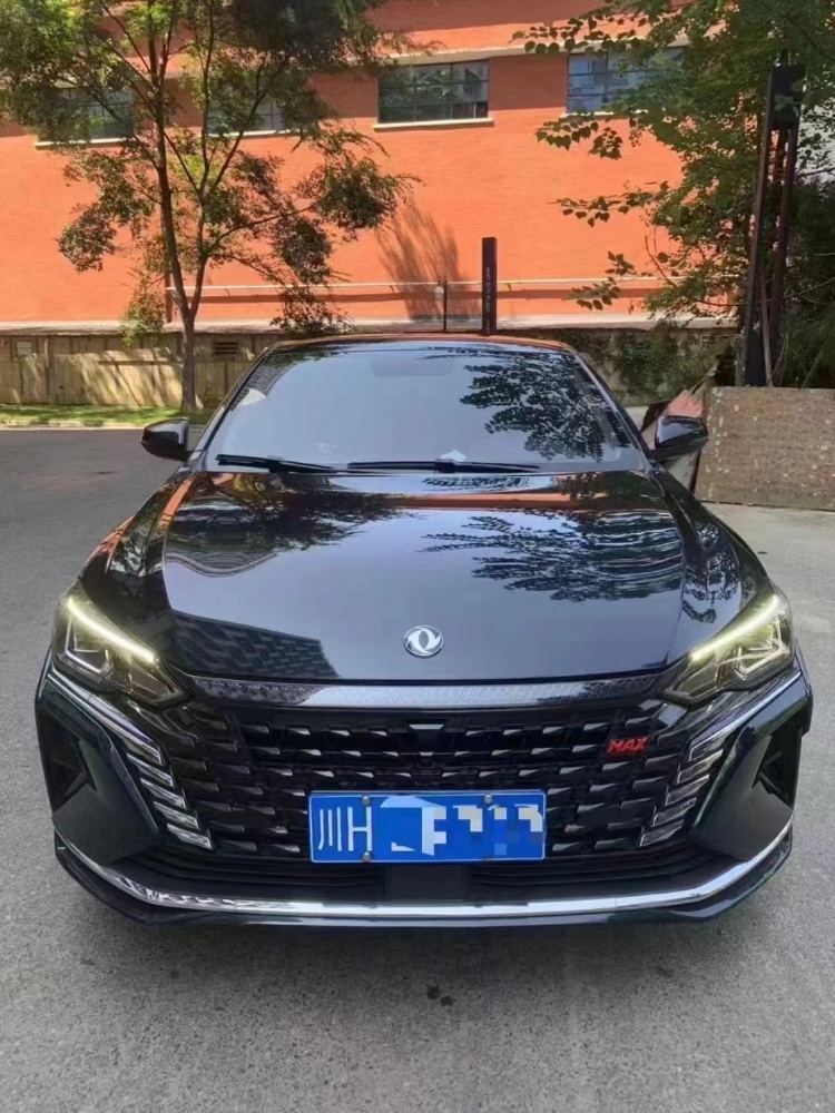 成都23年东风奕炫1