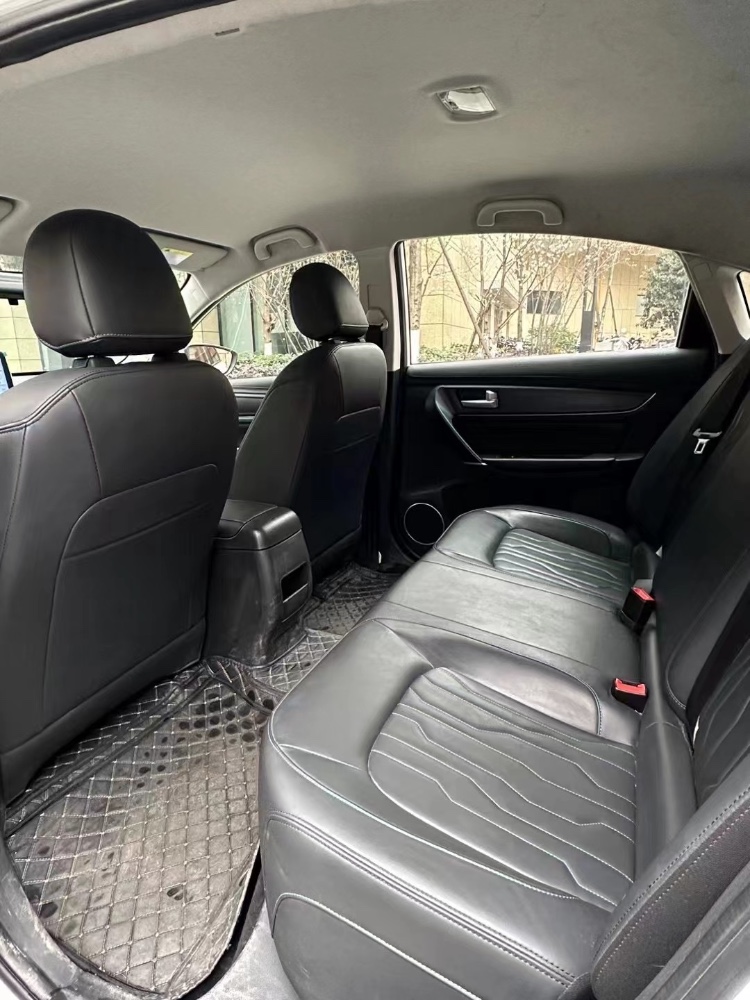 成都23年东风S60EV7